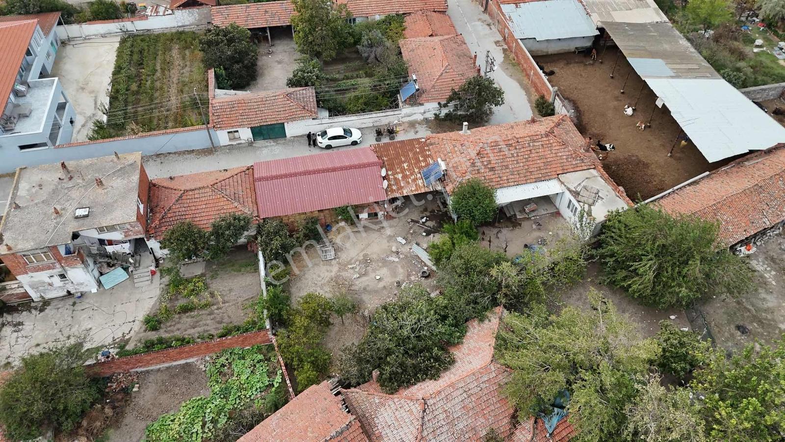 Balnovadan Yakupköyde 549 M2 %40 2 Kat İmarlı Arsa — fotoğraf 6