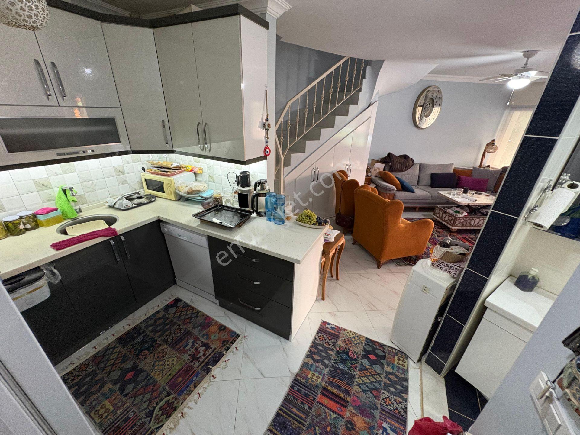 Rota Emlak'tan Gümüldürde Denize Sıfır Site İçerisinde 4+1 Villa — fotoğraf 8