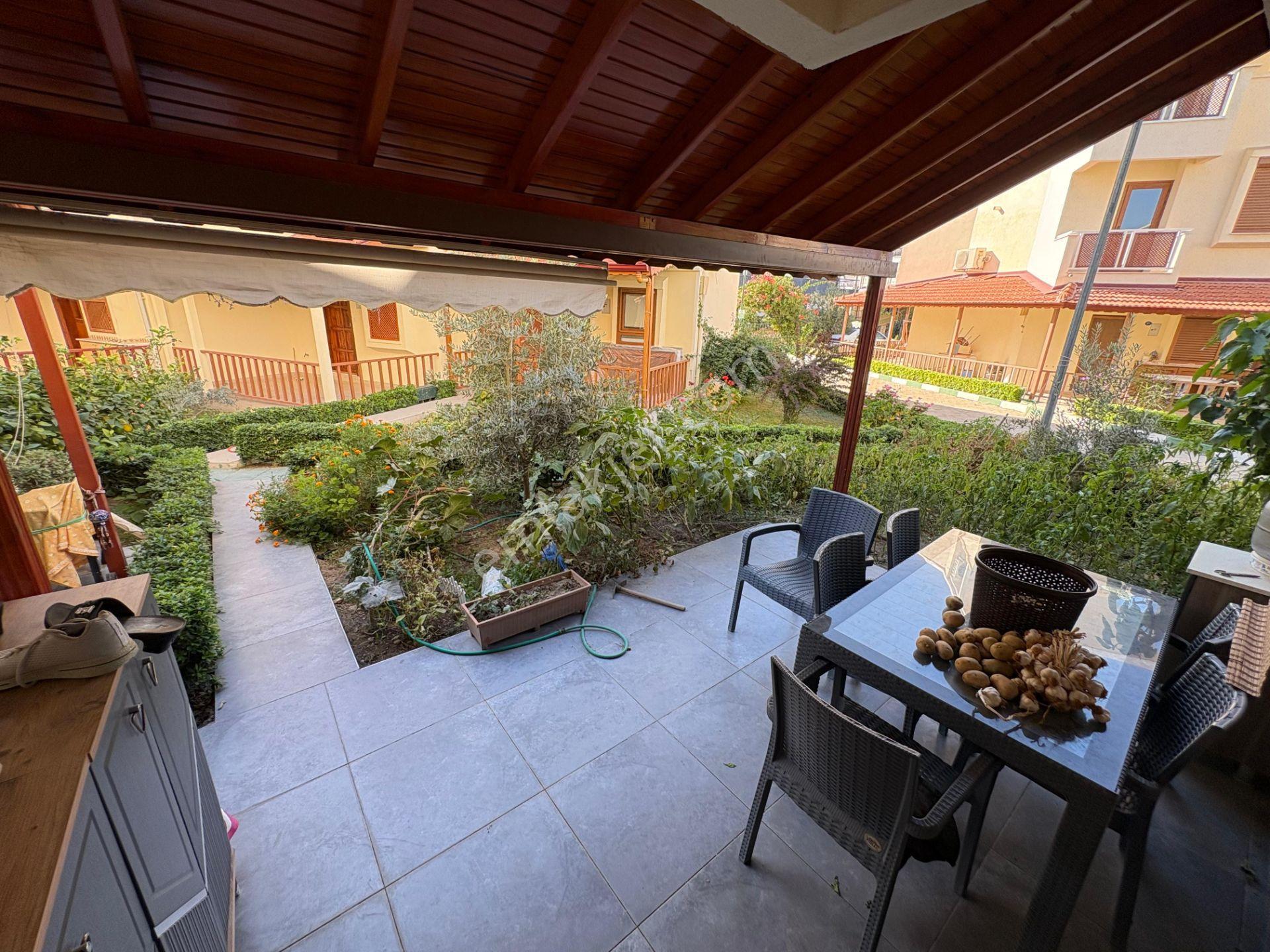 Rota Emlak'tan Gümüldürde Denize Sıfır Site İçerisinde 4+1 Villa — fotoğraf 22