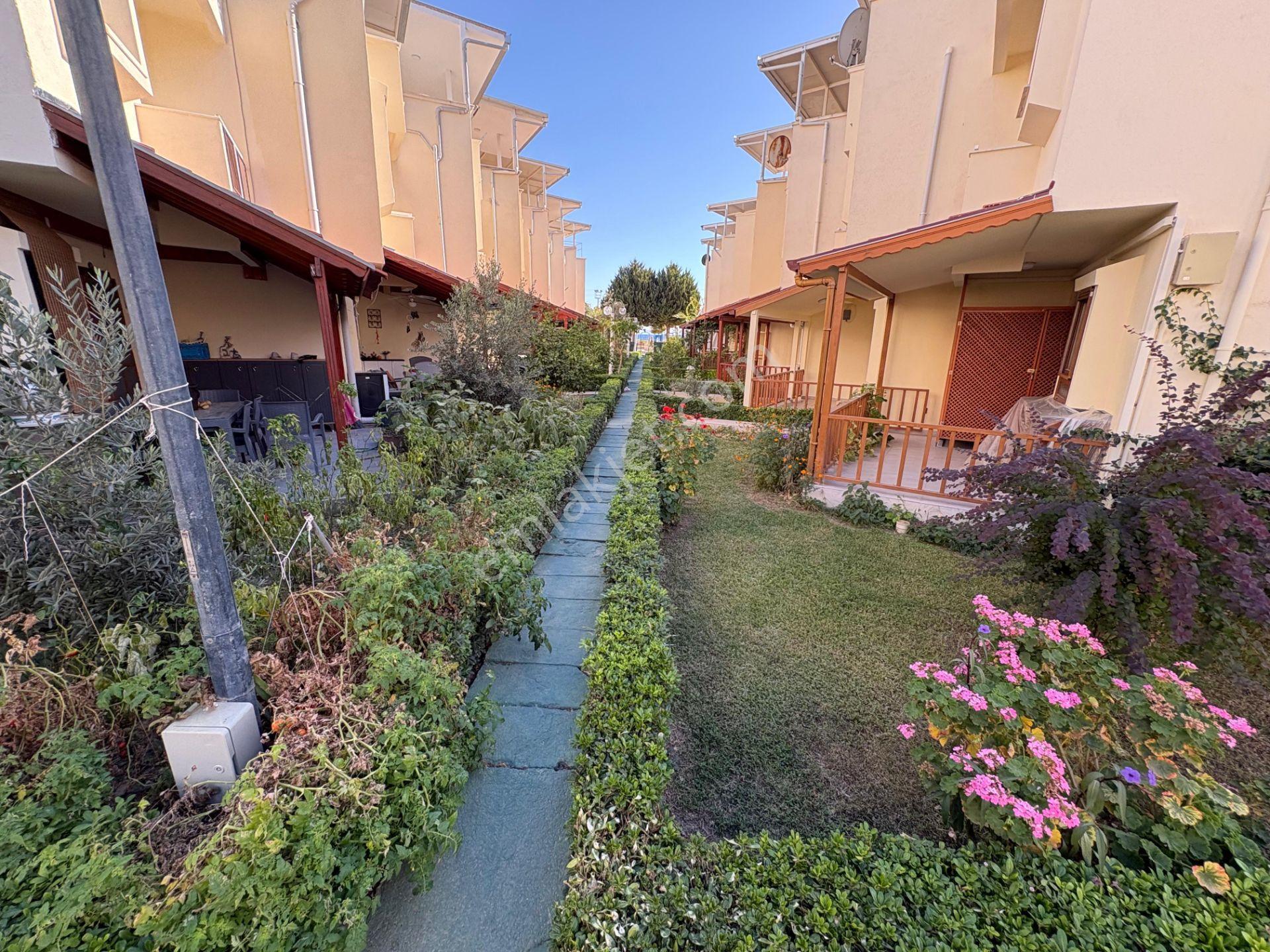 Rota Emlak'tan Gümüldürde Denize Sıfır Site İçerisinde 4+1 Villa — fotoğraf 33