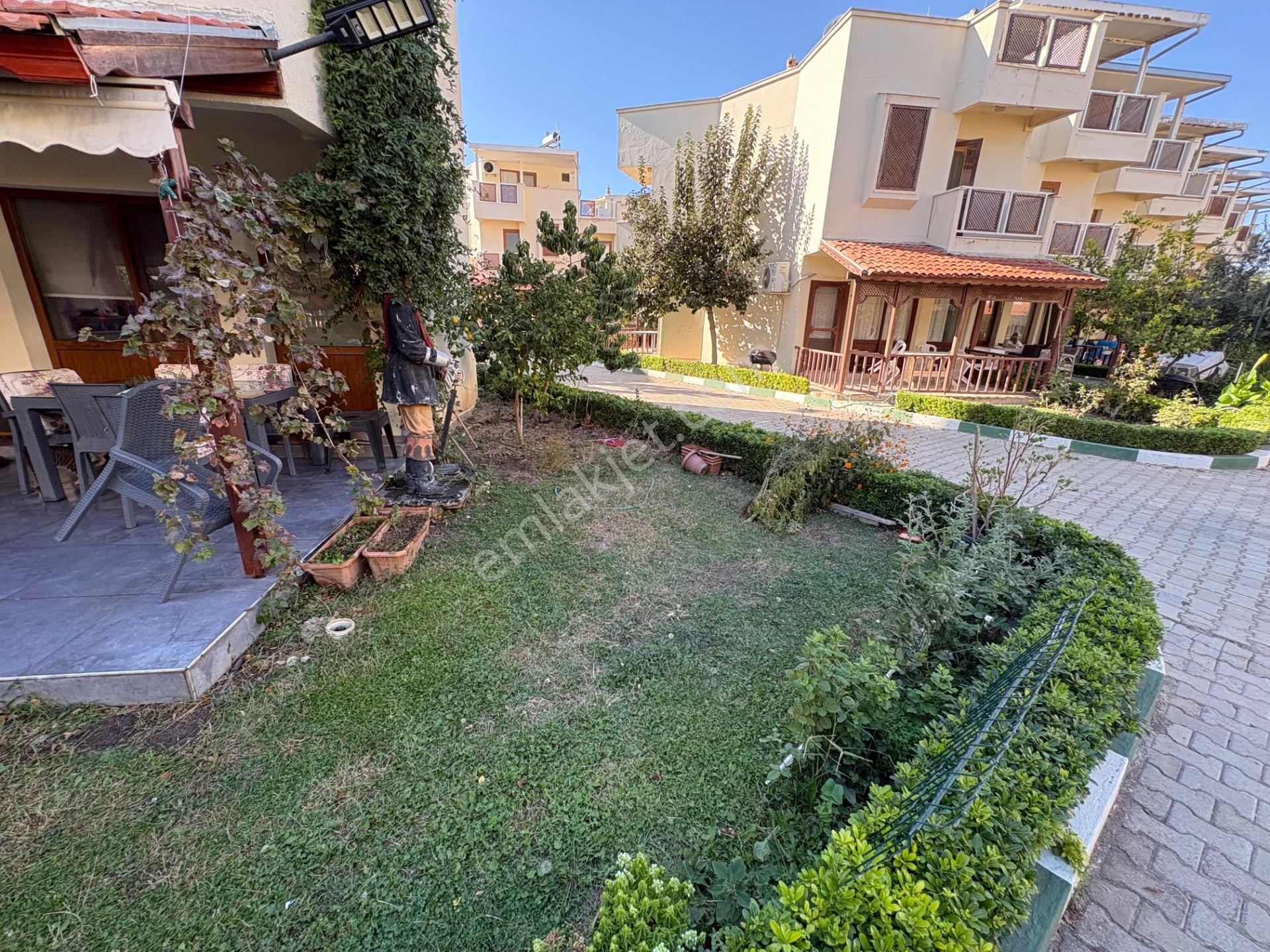 Rota Emlak'tan Gümüldürde Denize Sıfır Site İçerisinde 4+1 Villa — fotoğraf 35
