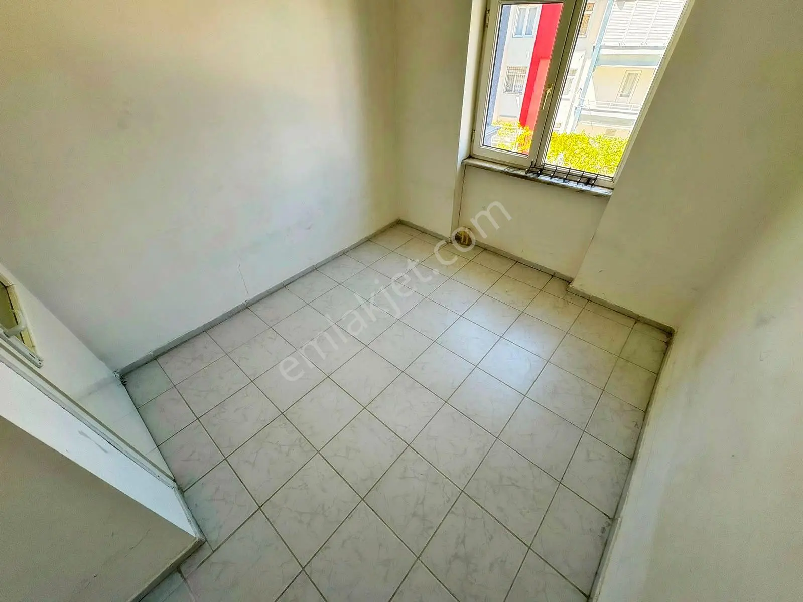 Aktif'ten Akçay'da Satılık Yüzme Havuzlu Ön Cephe Arakat Ferah 3+1 Daire — fotoğraf 10