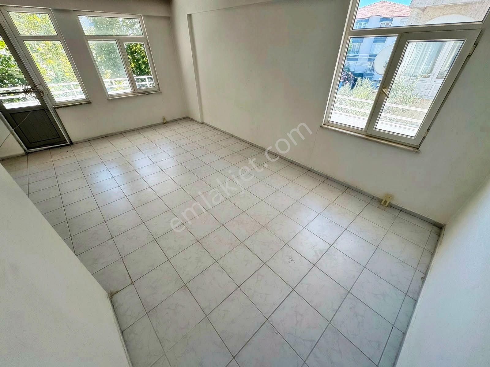 Aktif'ten Akçay'da Satılık Yüzme Havuzlu Ön Cephe Arakat Ferah 3+1 Daire — fotoğraf 31