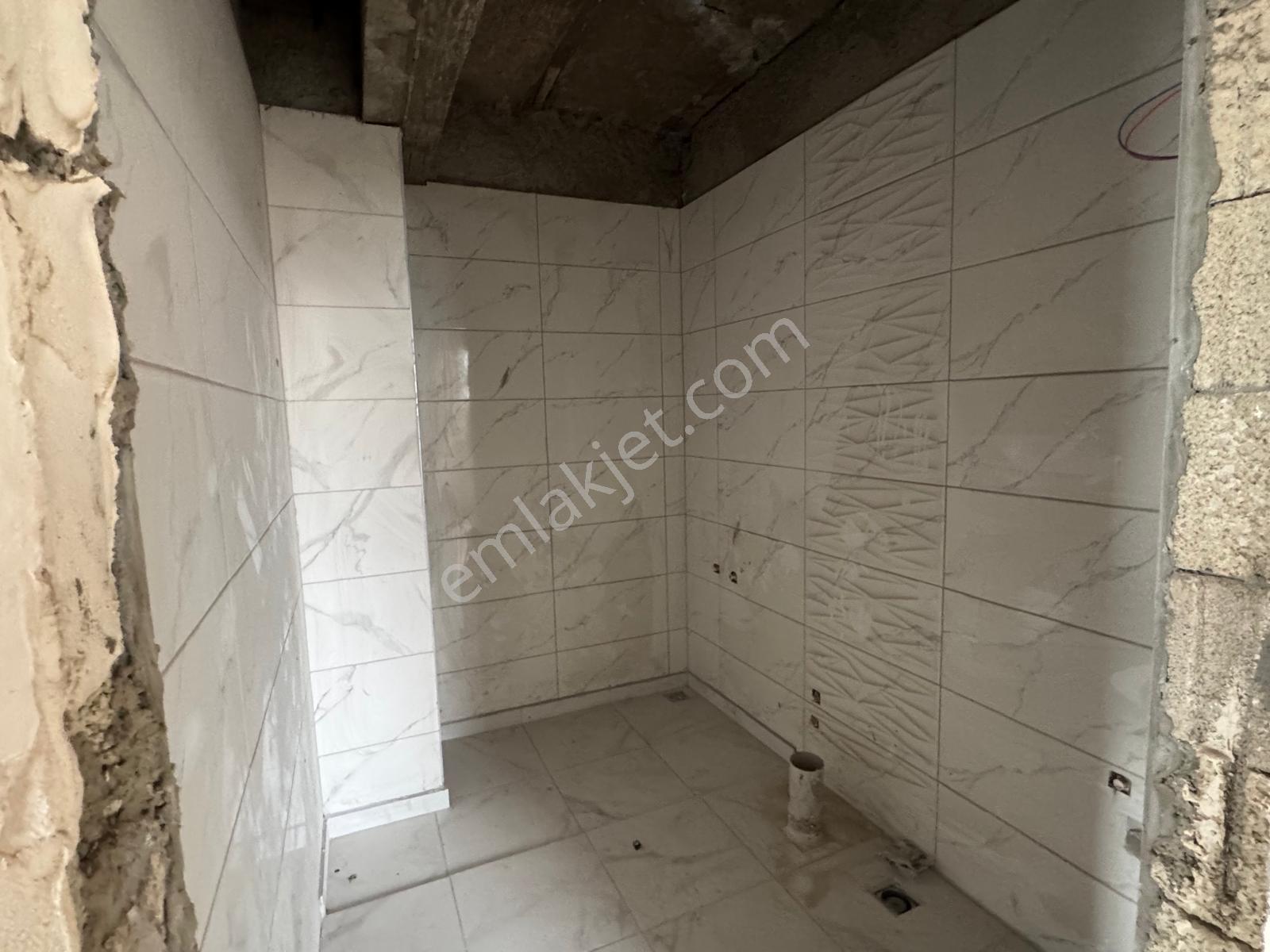 Germenicia'dan Sgk Civarı Ferah 3+1 Satılık Daire — fotoğraf 9