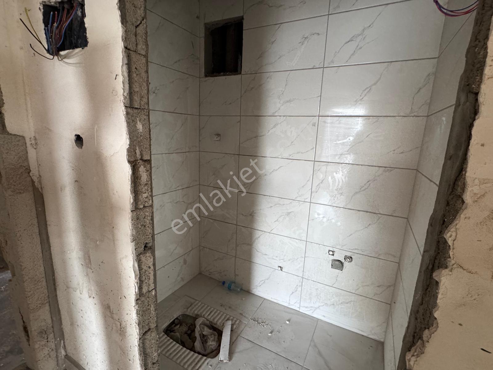 Germenicia'dan Sgk Civarı Ferah 3+1 Satılık Daire — fotoğraf 13