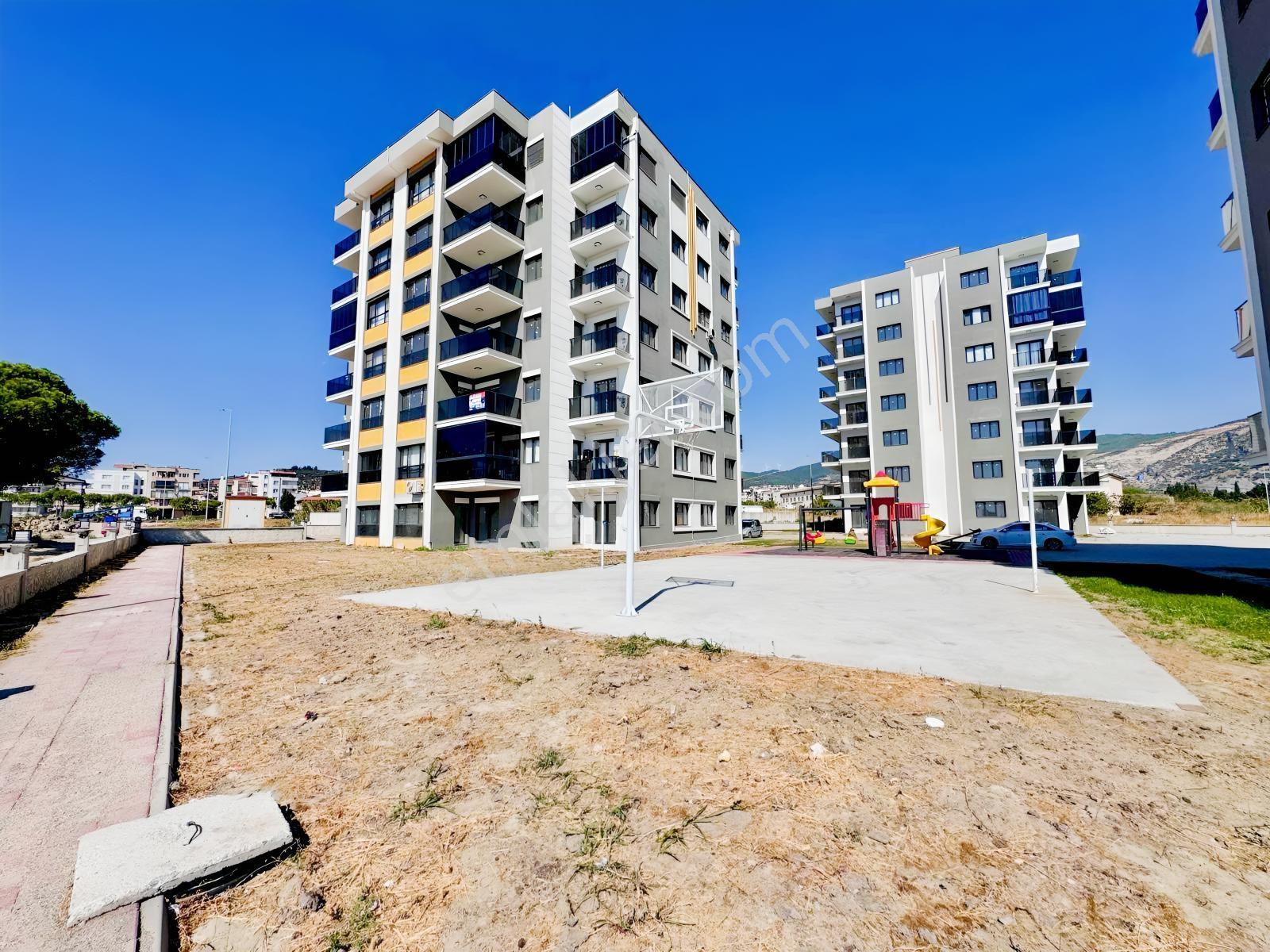 Yenicamii'de Site İçerisinde Sıfır 3+1 Ara Kat Daire — fotoğraf 3
