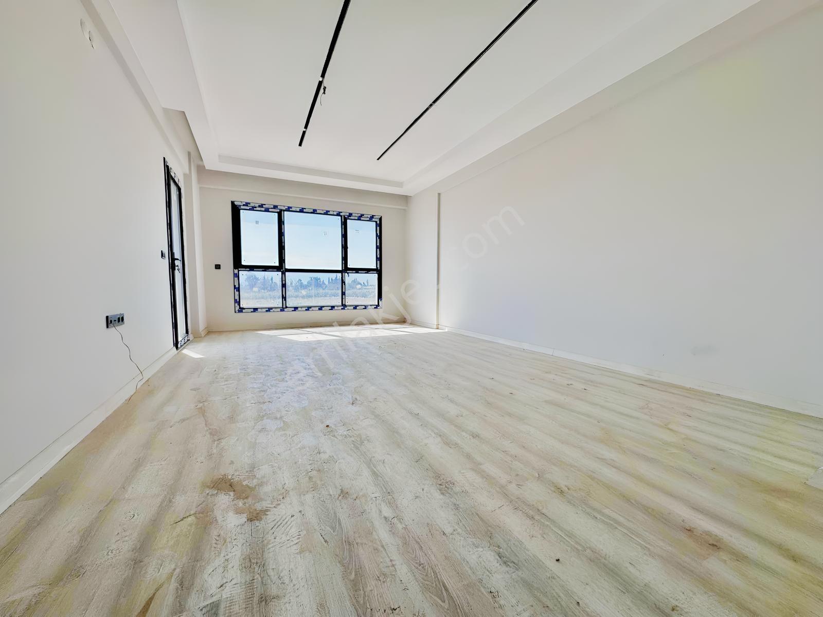 Yenicamii'de Site İçerisinde Sıfır 3+1 Ara Kat Daire — fotoğraf 9