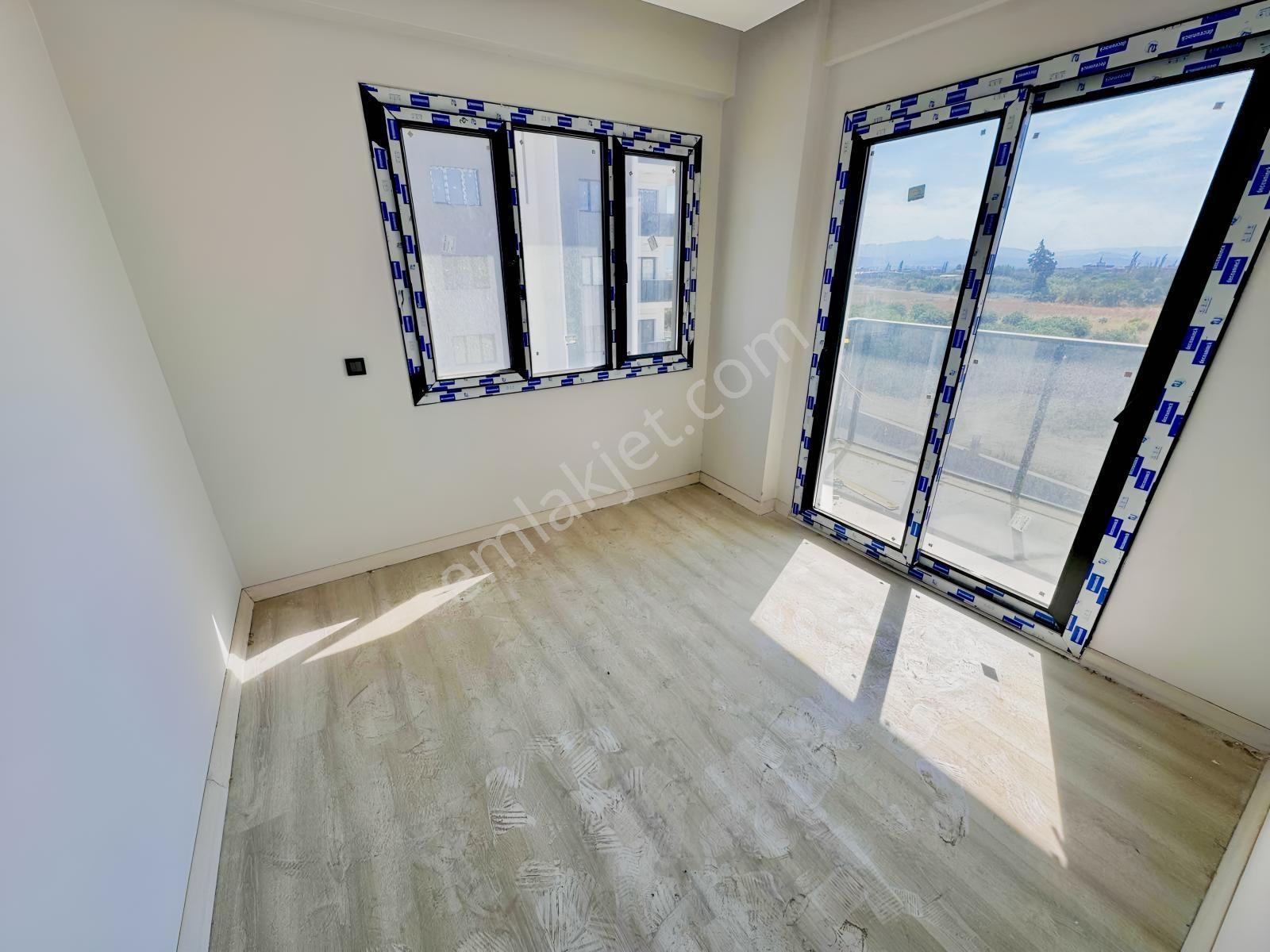 Yenicamii'de Site İçerisinde Sıfır 3+1 Ara Kat Daire — fotoğraf 19
