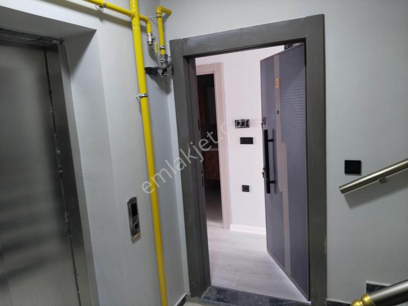 Durmaz Gayrimenkul'den Çamlıca'da 2+0 Sıfır Daire — fotoğraf 2