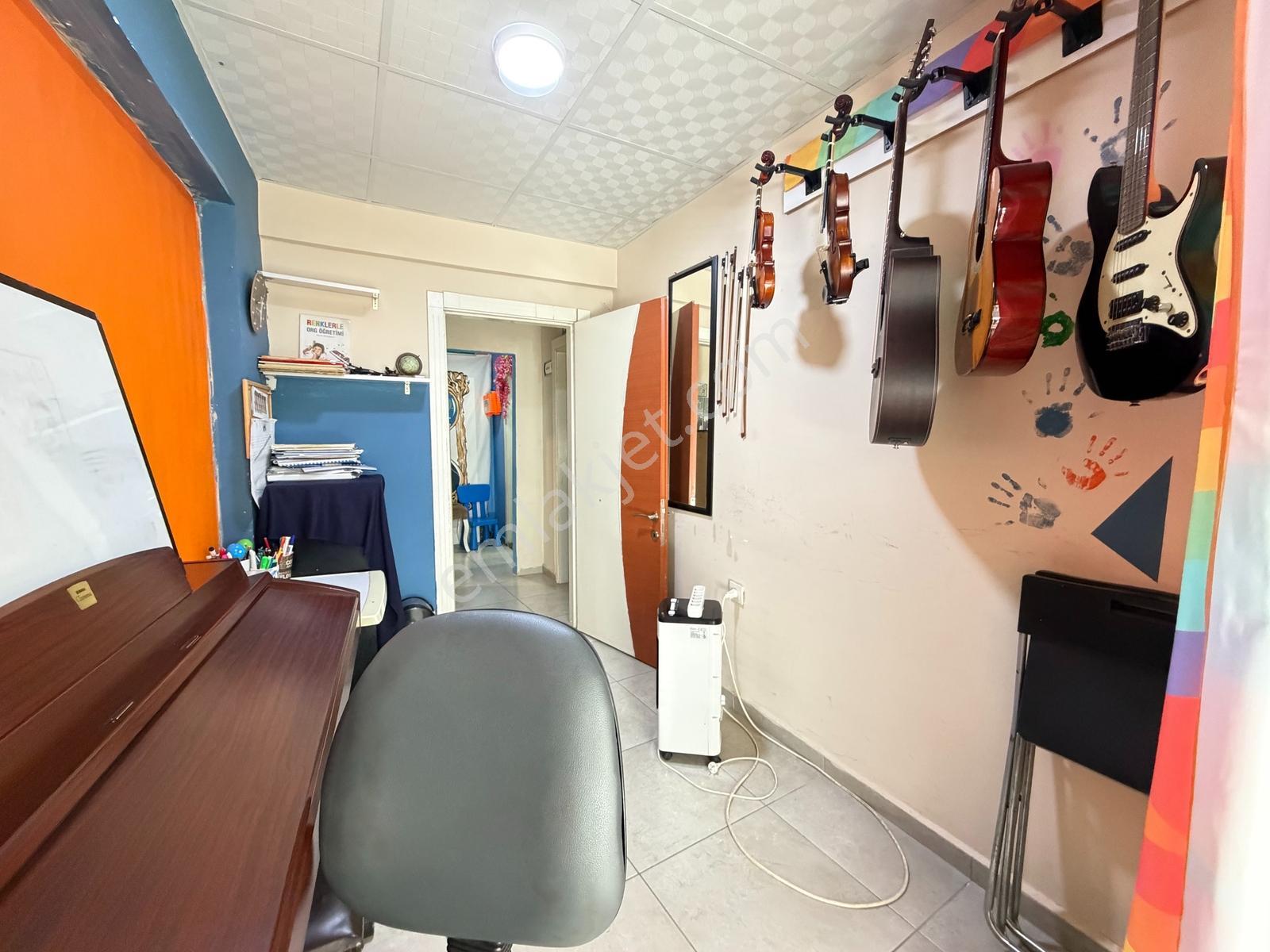 Bornova Aşık Veysel Yakını Satılık 2+1 Daire — fotoğraf 11