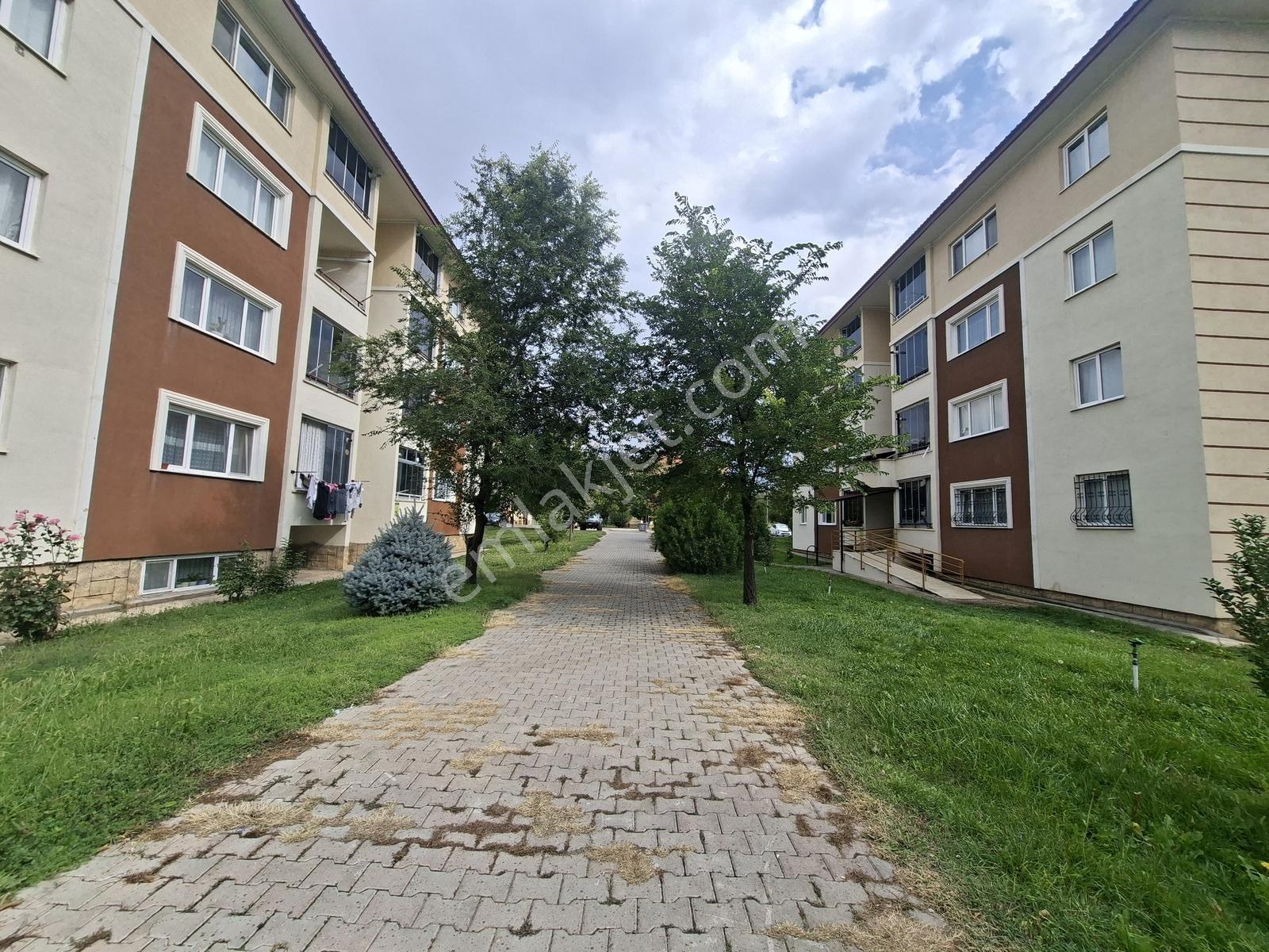 Remax Dem'den Taksim Toki De(büyüklerden) Fırsat 3+1 Daire — fotoğraf 4