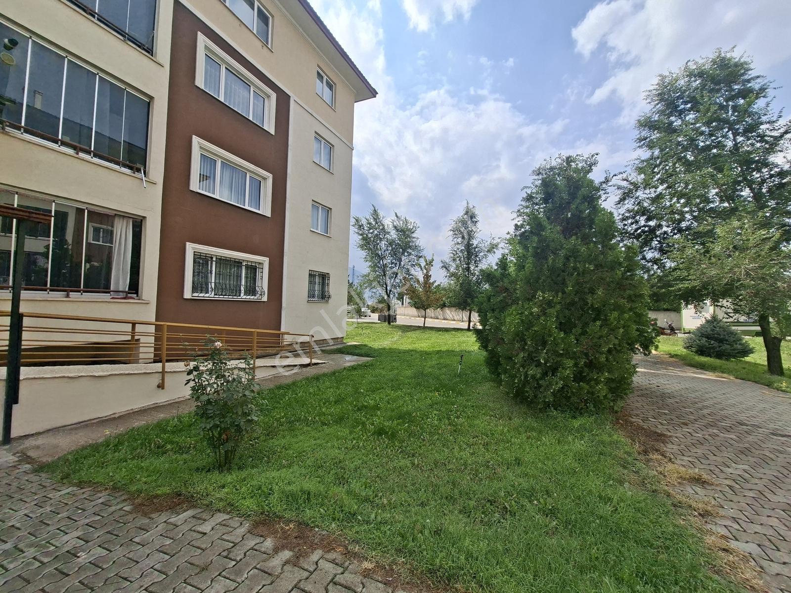Remax Dem'den Taksim Toki De(büyüklerden) Fırsat 3+1 Daire — fotoğraf 6