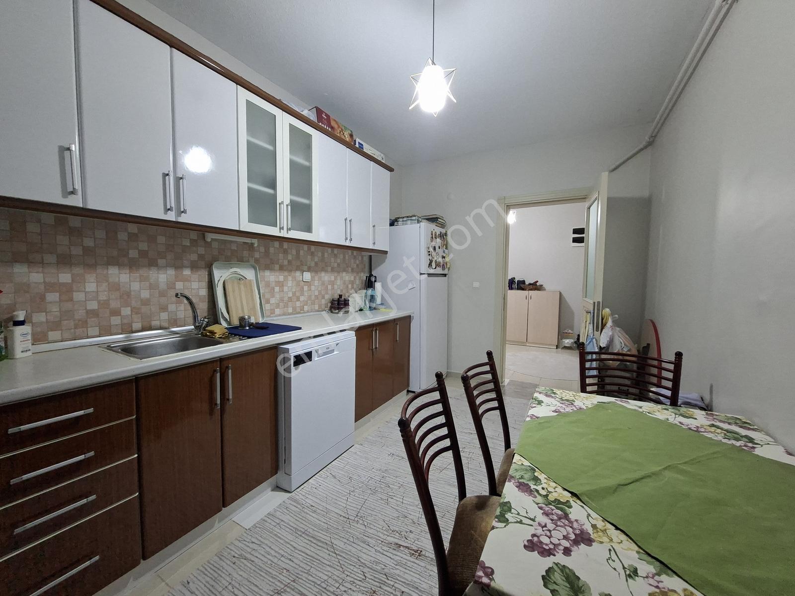 Remax Dem'den Taksim Toki De(büyüklerden) Fırsat 3+1 Daire — fotoğraf 11