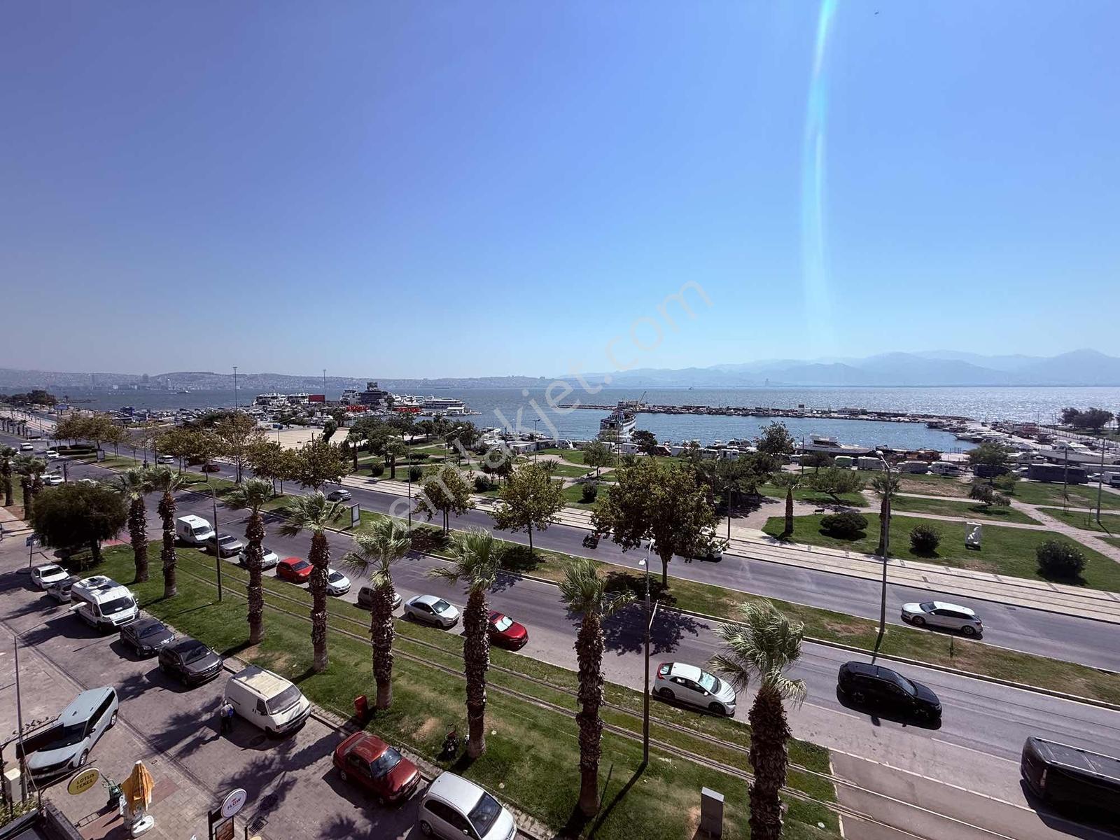 Karşıyaka Bostanlı Da Deniz Manzaralı 3+1 Satılık Yalı Dairesi — fotoğraf 33