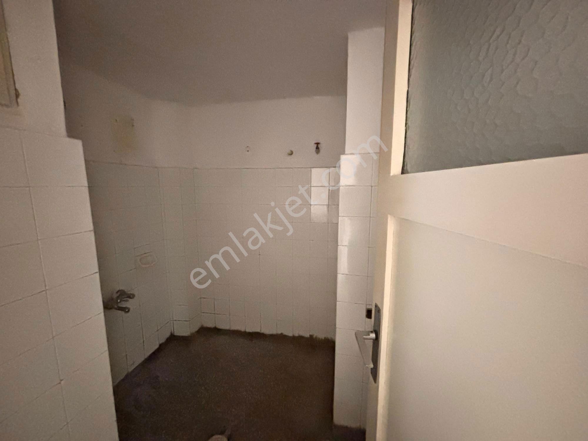Remax Model Den İnönü Caddesinde 4+1 Ara Kat Asansörlü Satılık Daire — fotoğraf 13