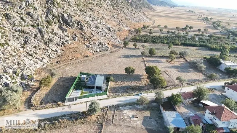 Antalya Korkutelide 505 M² Yola Cephe Doğa İçinde Bahçe Fırsatı