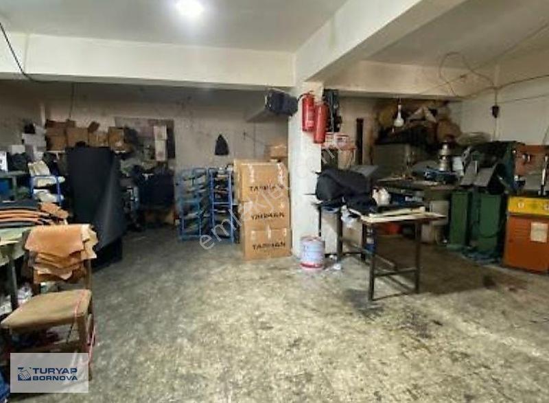 Turyap Bornova'dan Ayakkabıcılar Sitesi'nde Satılık Komple Bina — fotoğraf 2