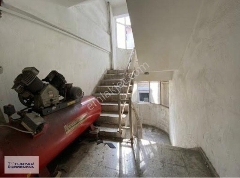 Turyap Bornova'dan Ayakkabıcılar Sitesi'nde Satılık Komple Bina — fotoğraf 6