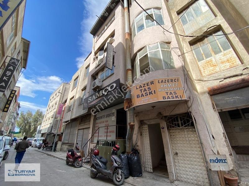 Turyap Bornova'dan Ayakkabıcılar Sitesi'nde Satılık Komple Bina — fotoğraf 18