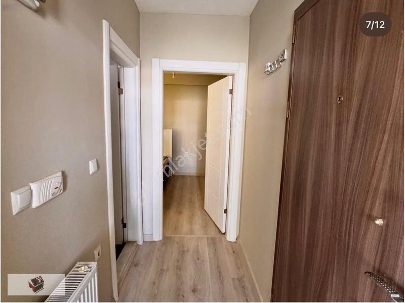 Cumhuriyet Mahallesi'nde Eşyali Ve Satılık 1+1 Daire — fotoğraf 6