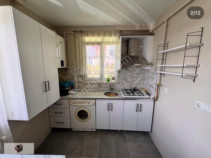Cumhuriyet Mahallesi'nde Eşyali Ve Satılık 1+1 Daire — fotoğraf 11