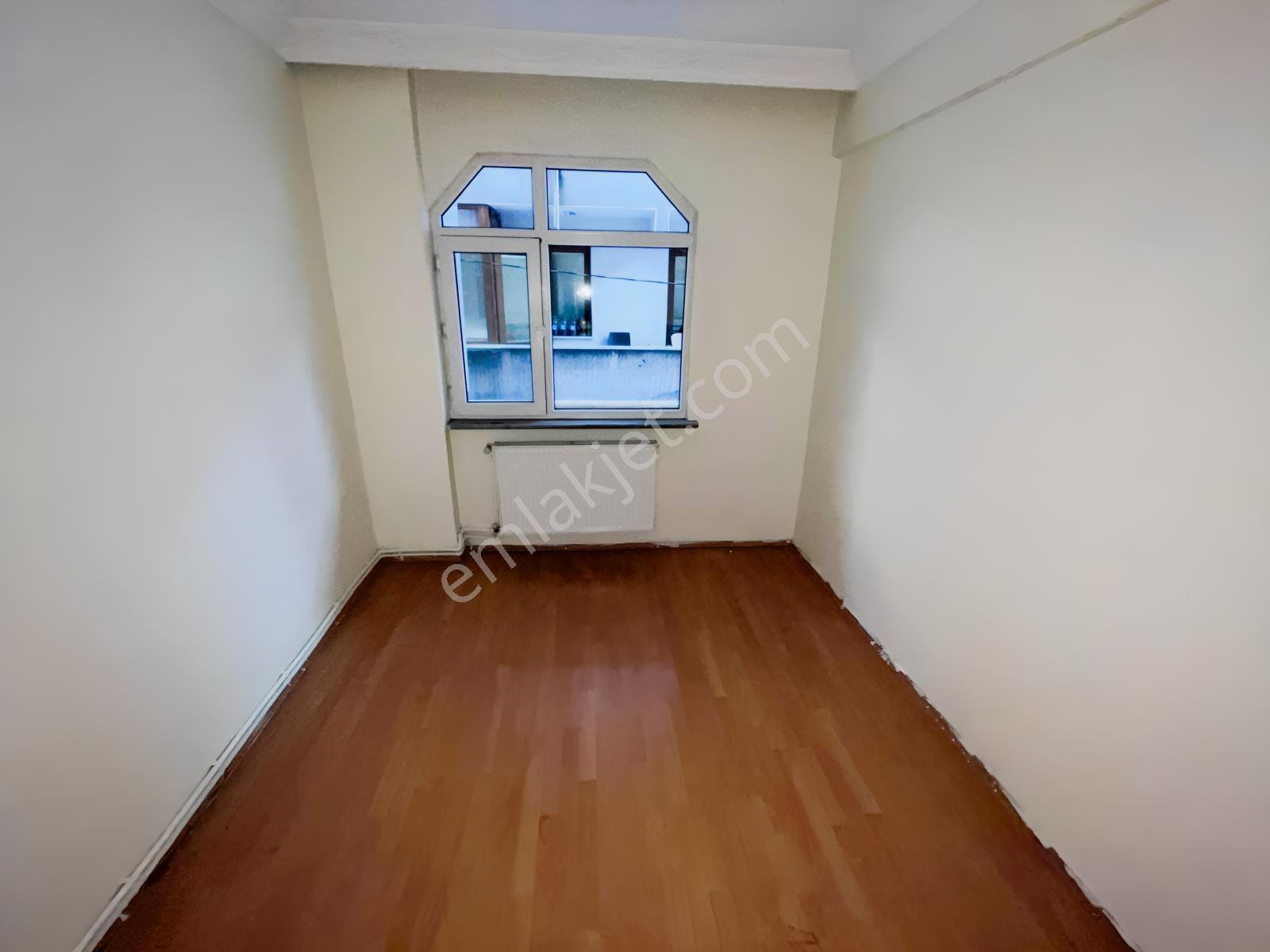 Bağlarbaşı Mahalllesinde 2+1 Balkonlu Büyük Tip Daire — fotoğraf 10