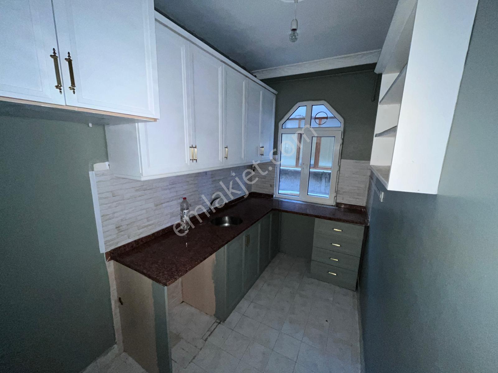 Bağlarbaşı Mahalllesinde 2+1 Balkonlu Büyük Tip Daire — fotoğraf 20