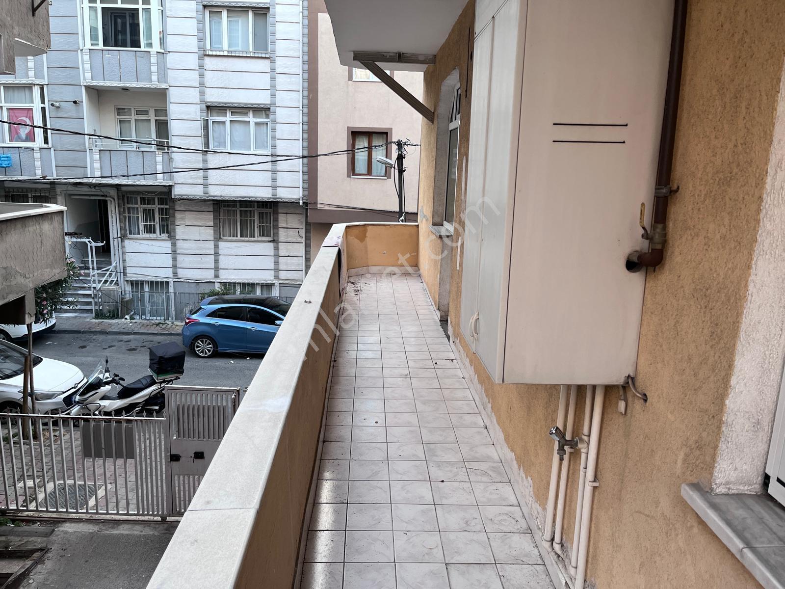 Bağlarbaşı Mahalllesinde 2+1 Balkonlu Büyük Tip Daire — fotoğraf 30