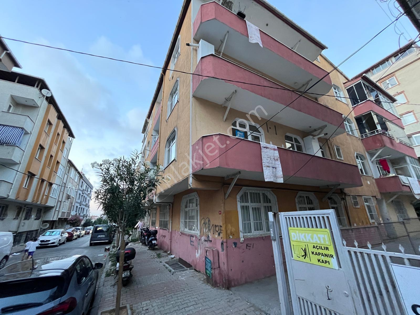 Bağlarbaşı Mahalllesinde 2+1 Balkonlu Büyük Tip Daire — fotoğraf 33