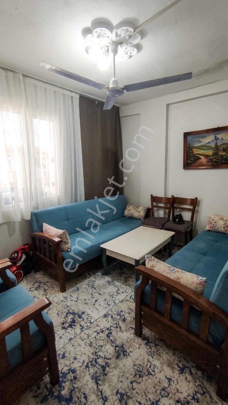 Cumhuriyet Mahallesi Gardalya Sokakta Satılık 2+1 Bakımlı Daire — fotoğraf 6