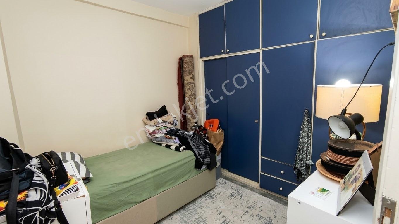 Cumhuriyet Mahallesi Gardalya Sokakta Satılık 2+1 Bakımlı Daire — fotoğraf 12