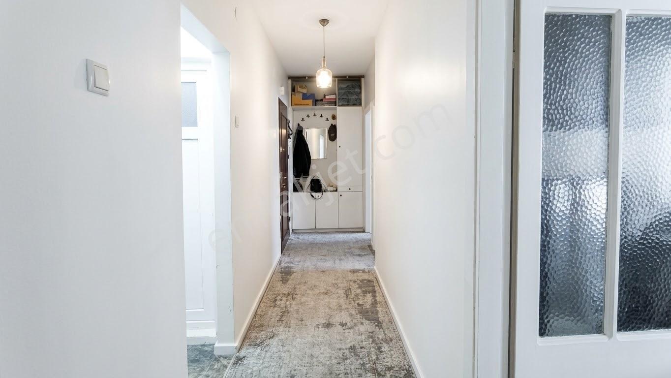 Cumhuriyet Mahallesi Gardalya Sokakta Satılık 2+1 Bakımlı Daire — fotoğraf 14