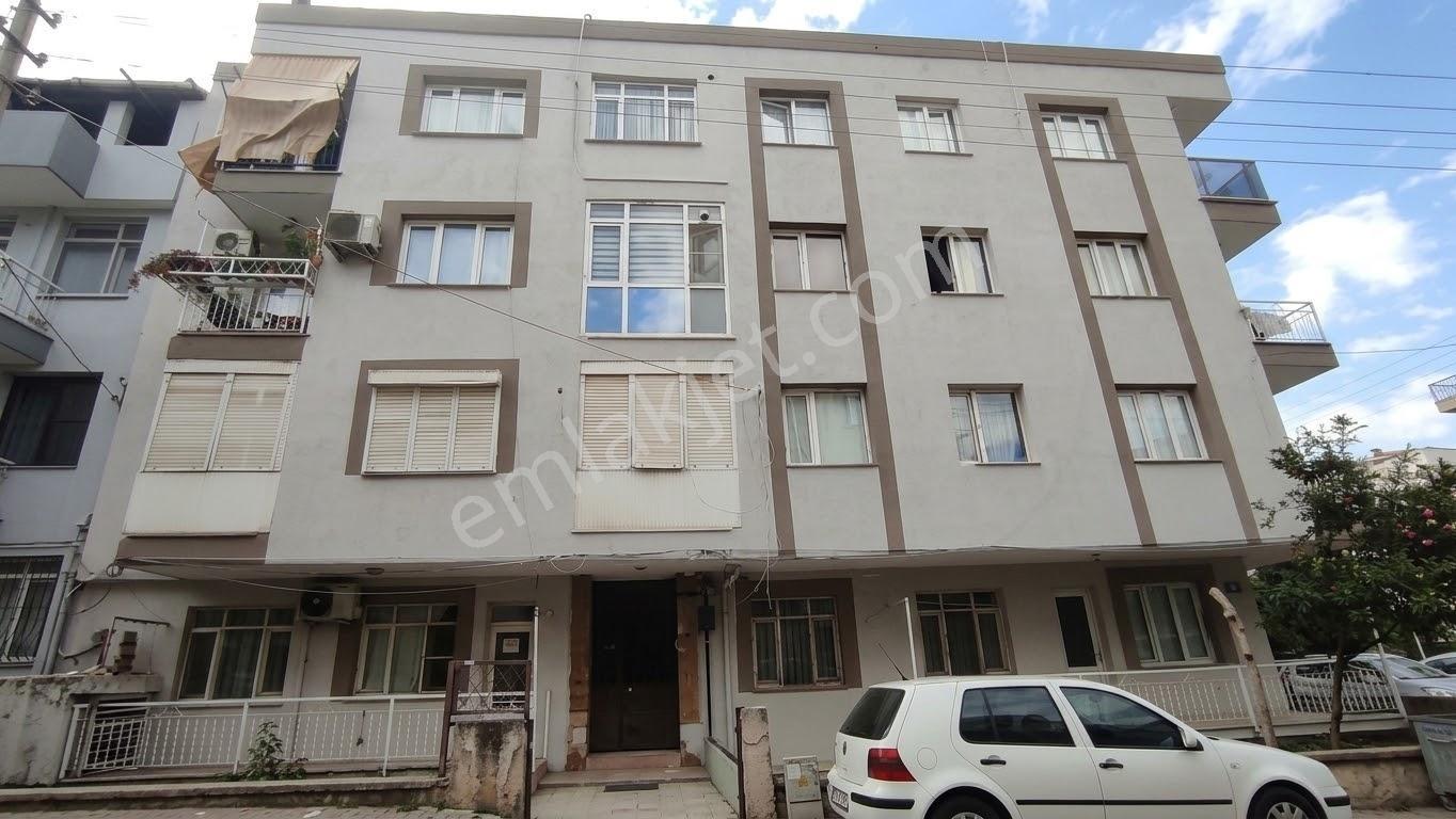 Cumhuriyet Mahallesi Gardalya Sokakta Satılık 2+1 Bakımlı Daire — fotoğraf 15
