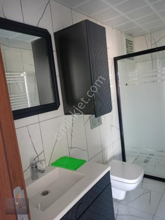 Hastane Karşısı 3. Kat Cam Balkonlu 3+1 Satılık Daire — fotoğraf 17