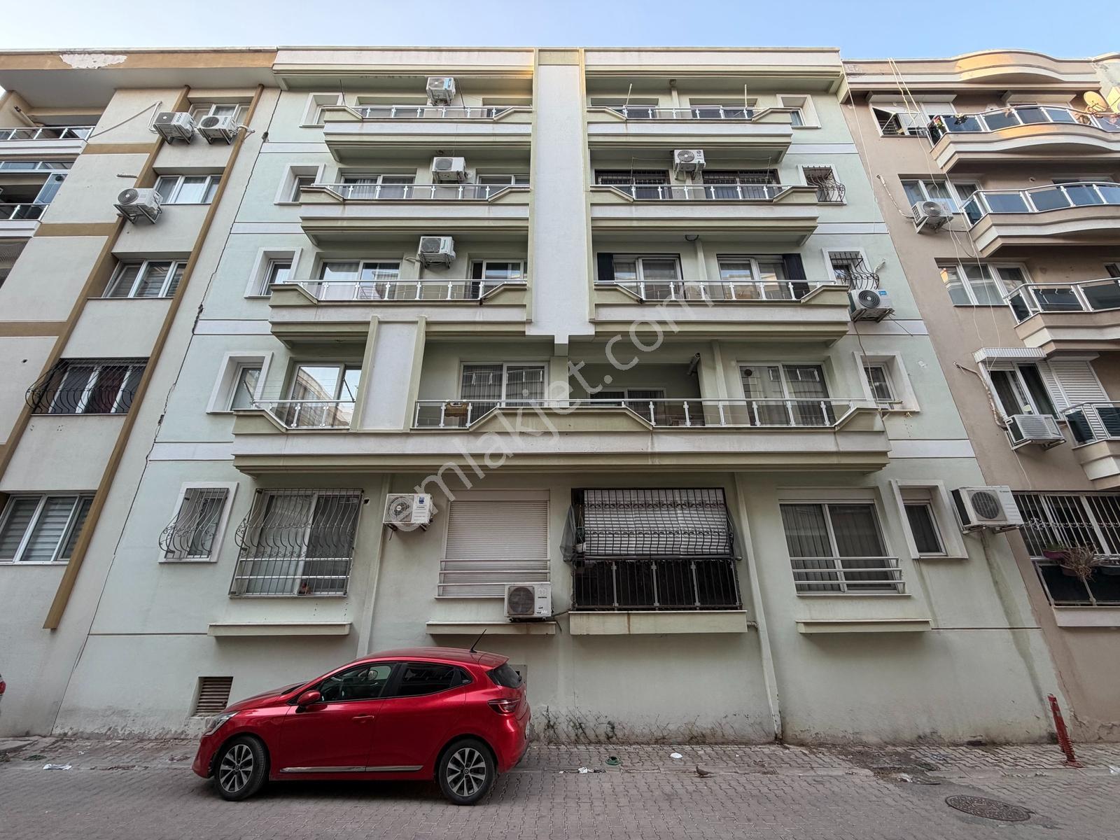 Karşıyaka Yalı Mahallesi Satılık 2+1 Daire Boş Kiracısız — fotoğraf 2