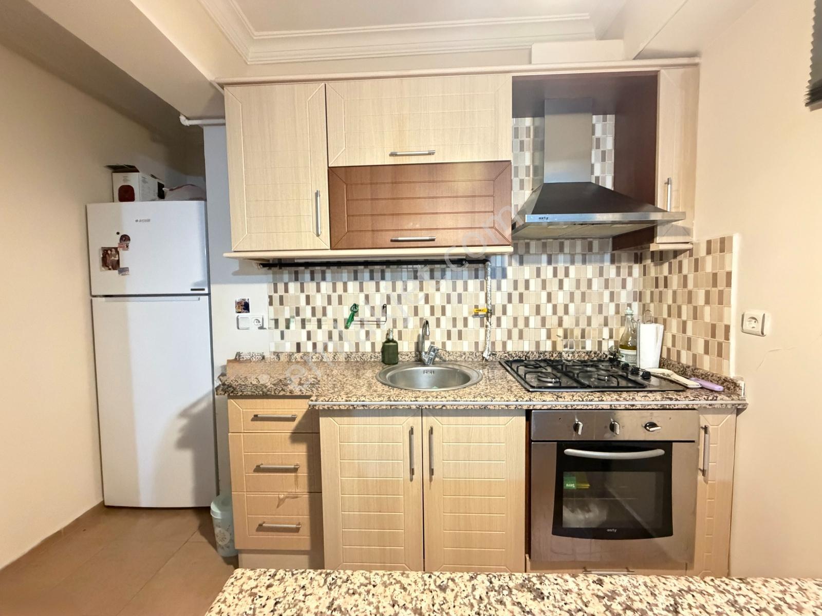 Karşıyaka Yalı Mahallesi Satılık 2+1 Daire Boş Kiracısız — fotoğraf 11