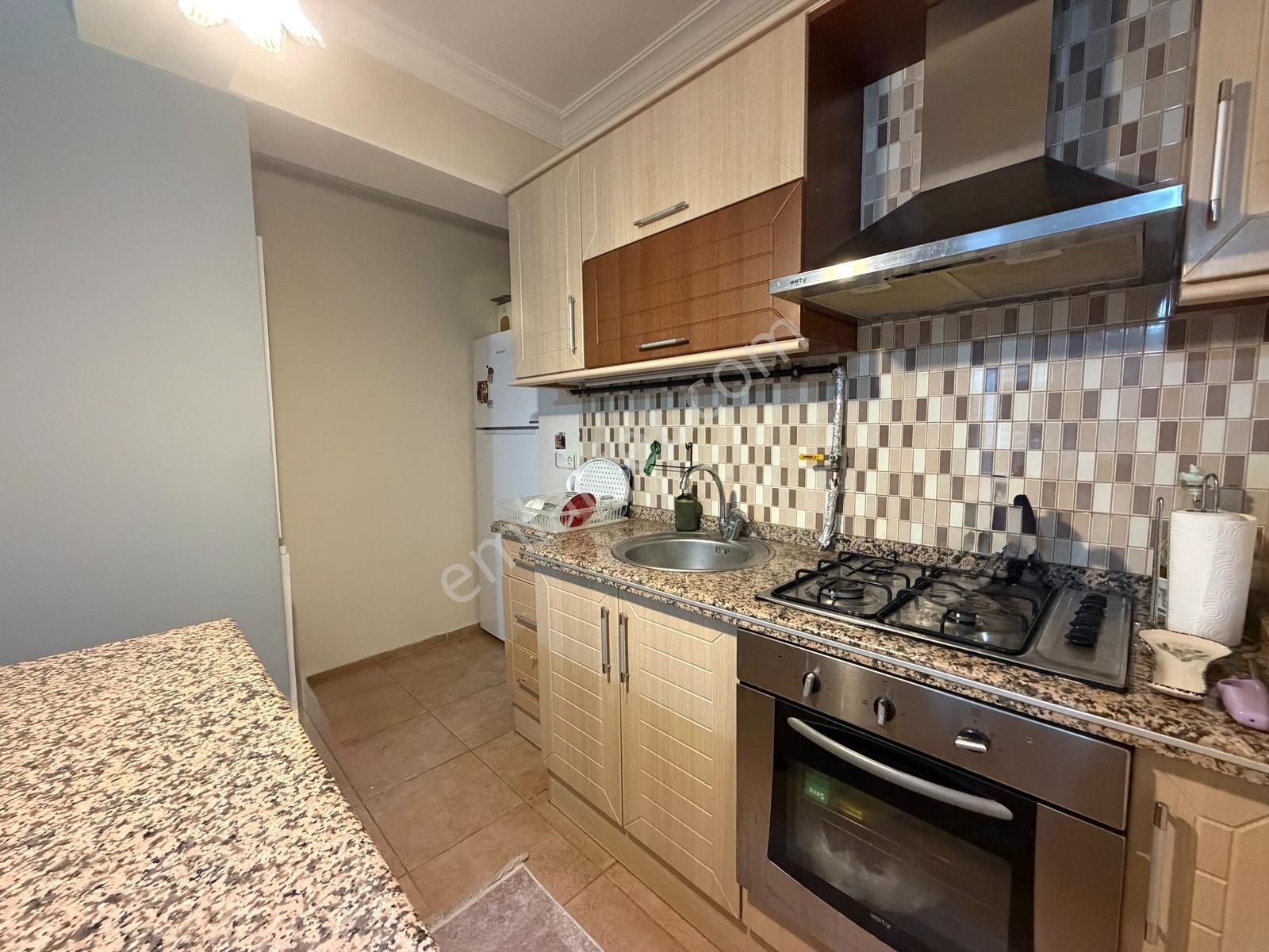 Karşıyaka Yalı Mahallesi Satılık 2+1 Daire Boş Kiracısız — fotoğraf 12