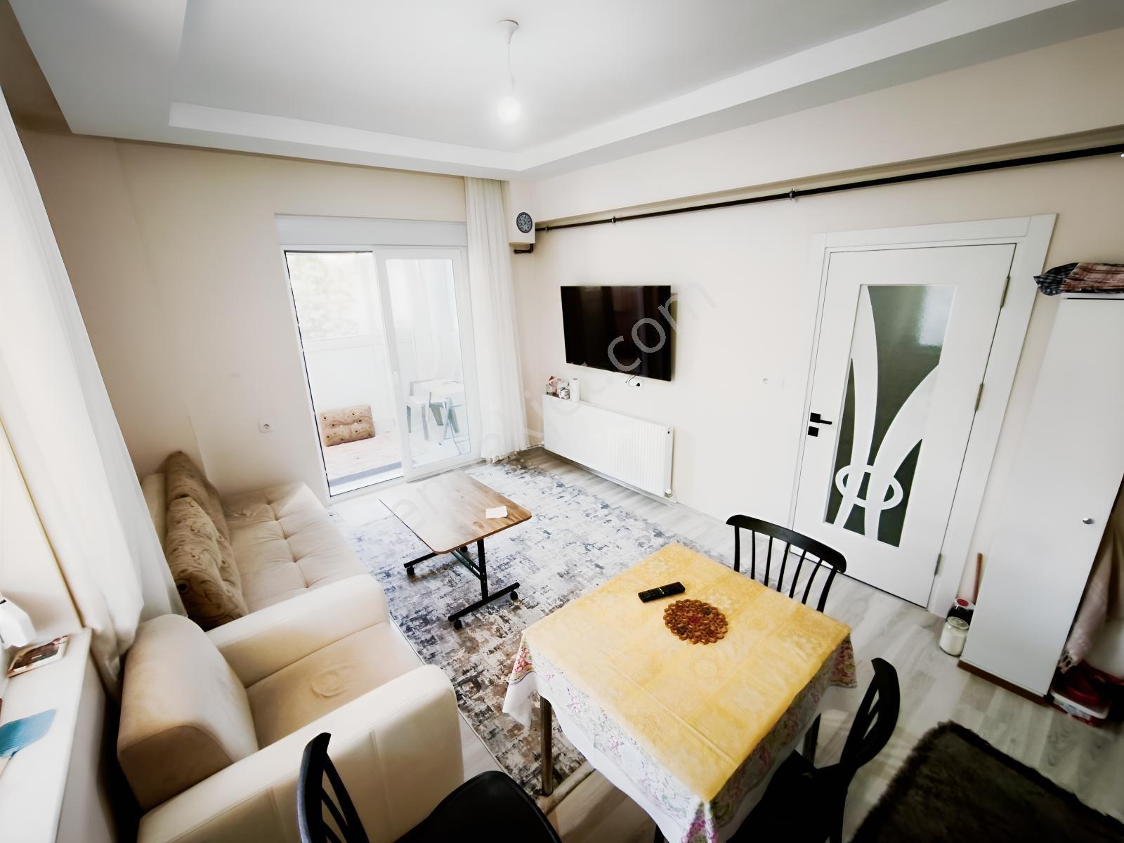Han Gayrimenkul'den 1+1 Doğalgazlı Yüksek Giriş Daire — fotoğraf 3