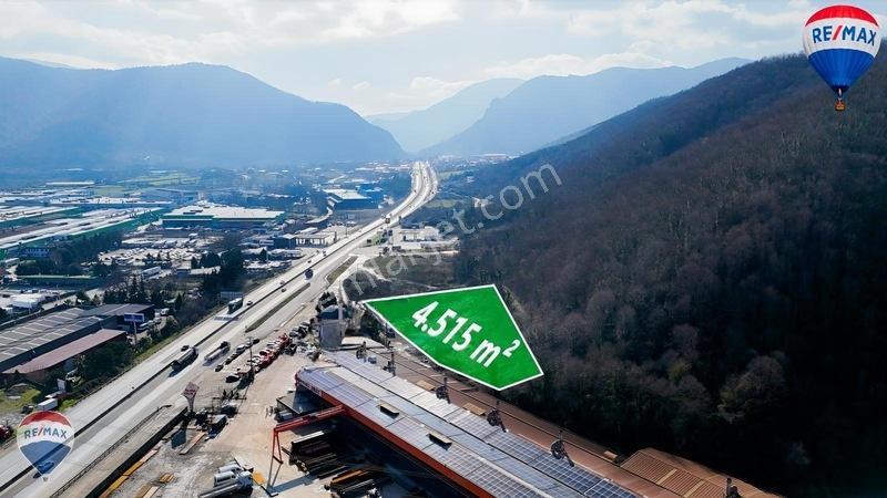 Re/Max Mavi | Arifiye E5 (D100) Cepheli | Tırsan Karşısı 4.516M² — fotoğraf 10
