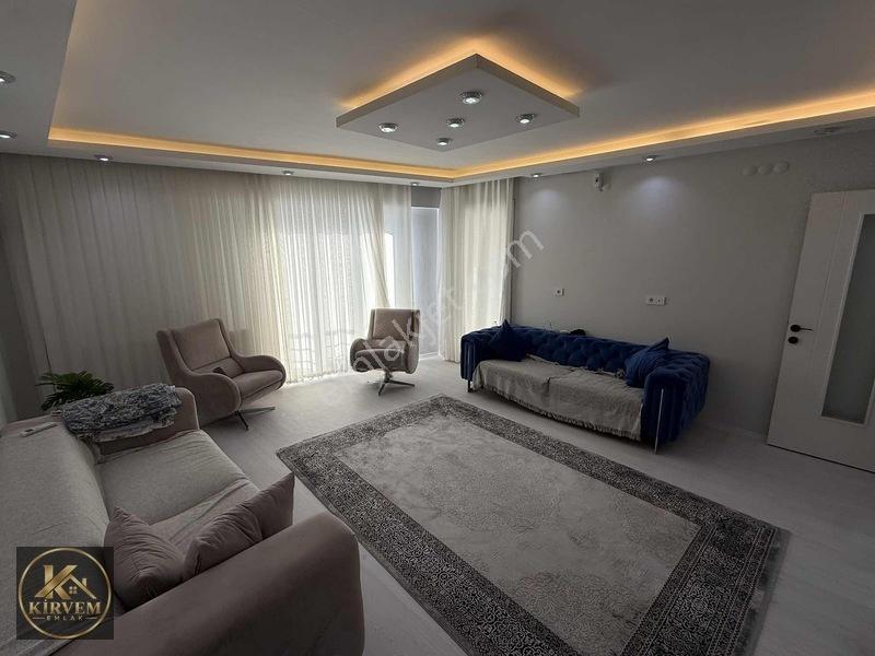 Kirvem Emlaktan Saruhan Mahallesinde 3+1 Daire - Açık Mutfak — fotoğraf 4
