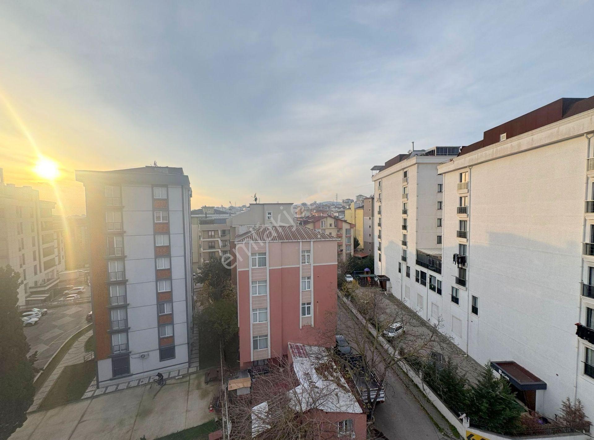 Mertcan'dan İskanlı Cadde 1dk Metro 6dk 2 Aileye Uygun Dubleks 4+2 — fotoğraf 27