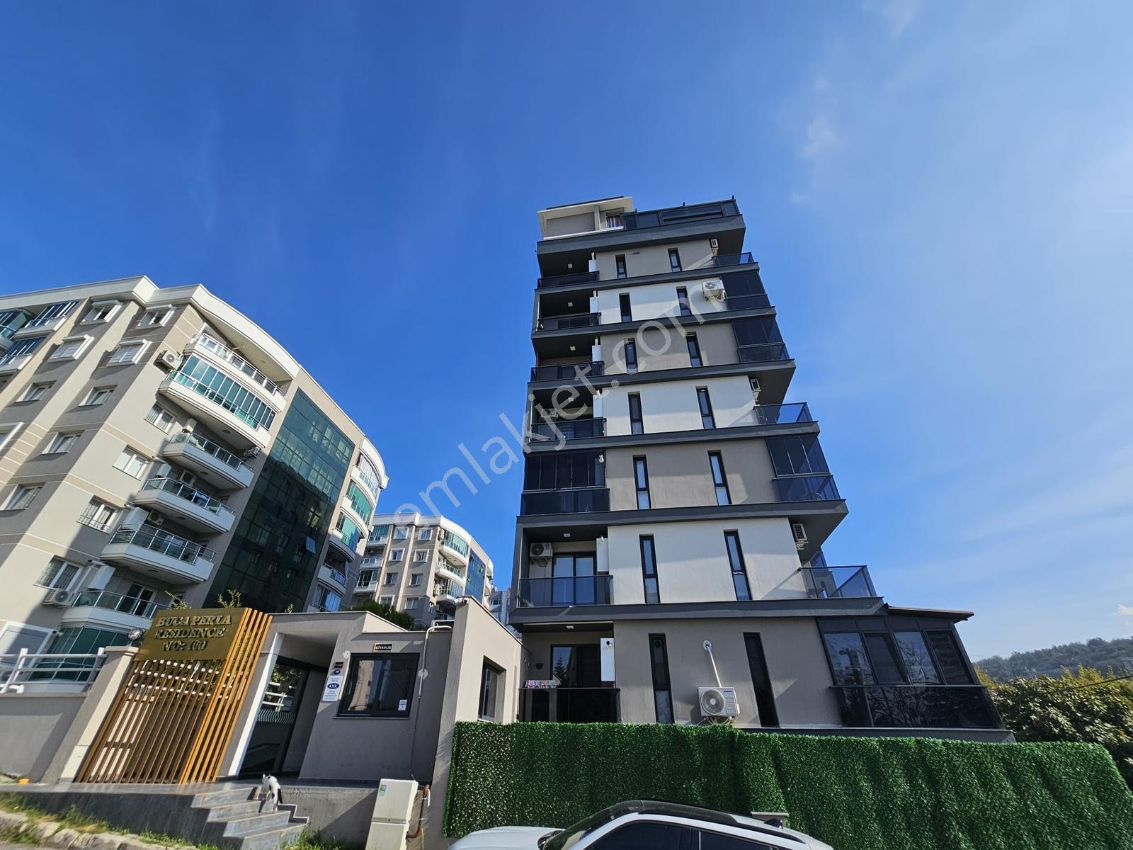 Buca Perla Resıdence Lüks Sitede 1+1 Satılık — fotoğraf 2