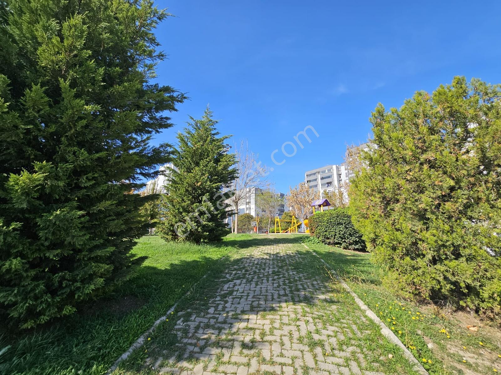Buca Perla Resıdence Lüks Sitede 1+1 Satılık — fotoğraf 7