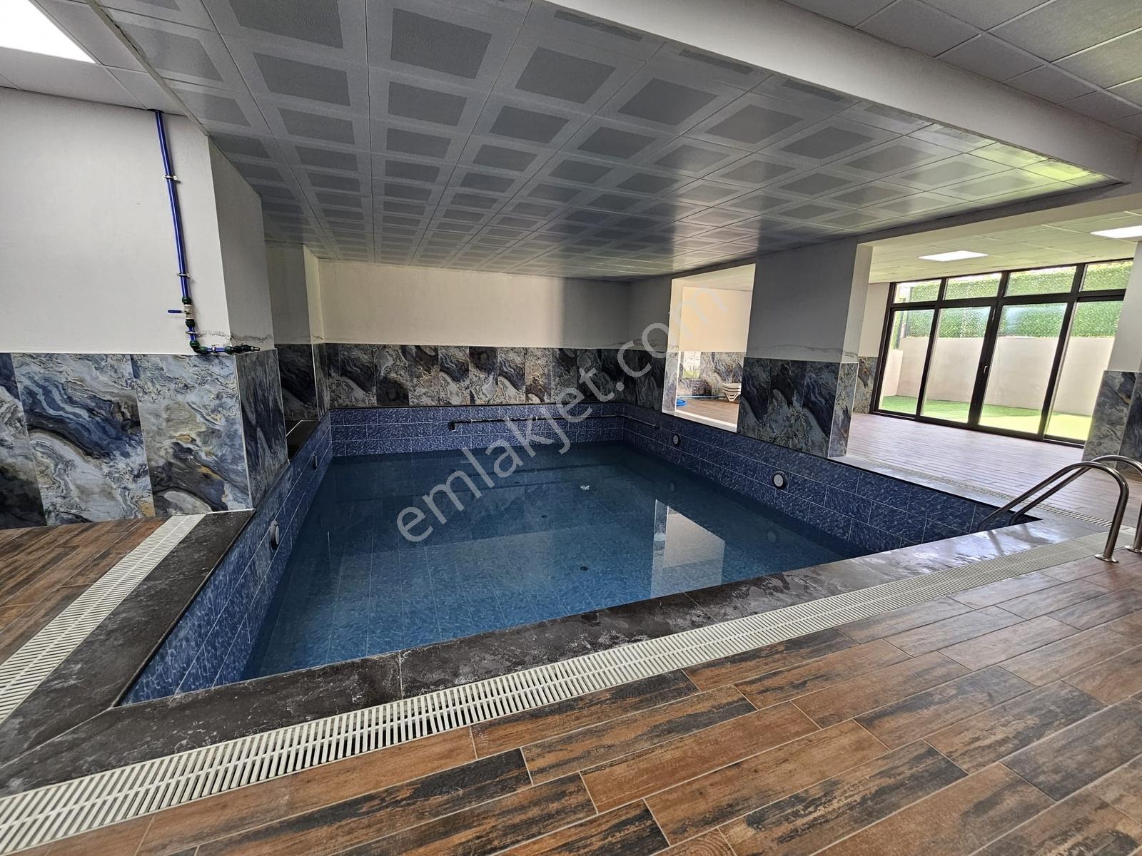 Buca Perla Resıdence Lüks Sitede 1+1 Satılık — fotoğraf 17