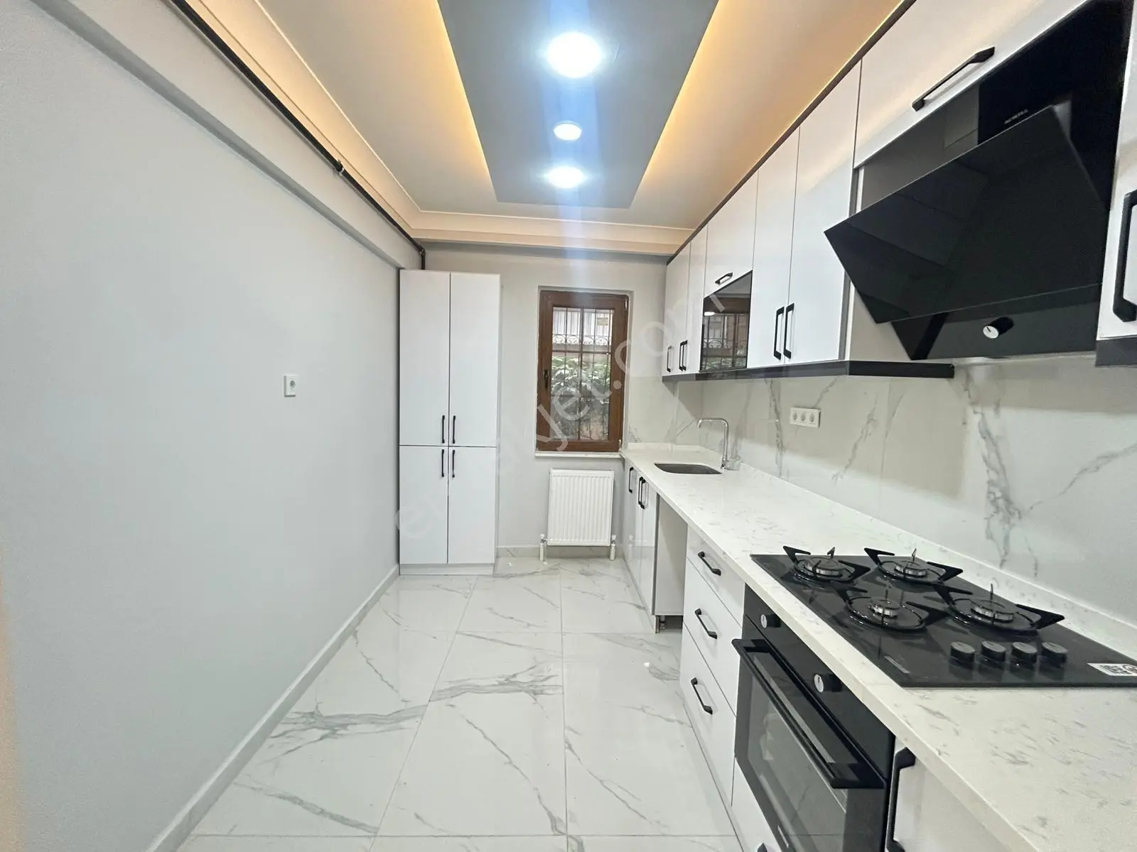 Taner'den Dikmen Sokullu Cad'de 2+1 Süper Lüks Bahçe Katı Balkonlu — fotoğraf 6
