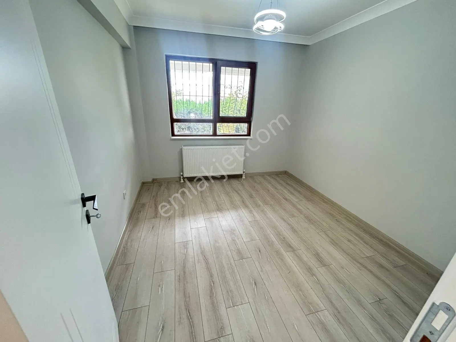 Taner'den Dikmen Sokullu Cad'de 2+1 Süper Lüks Bahçe Katı Balkonlu — fotoğraf 32