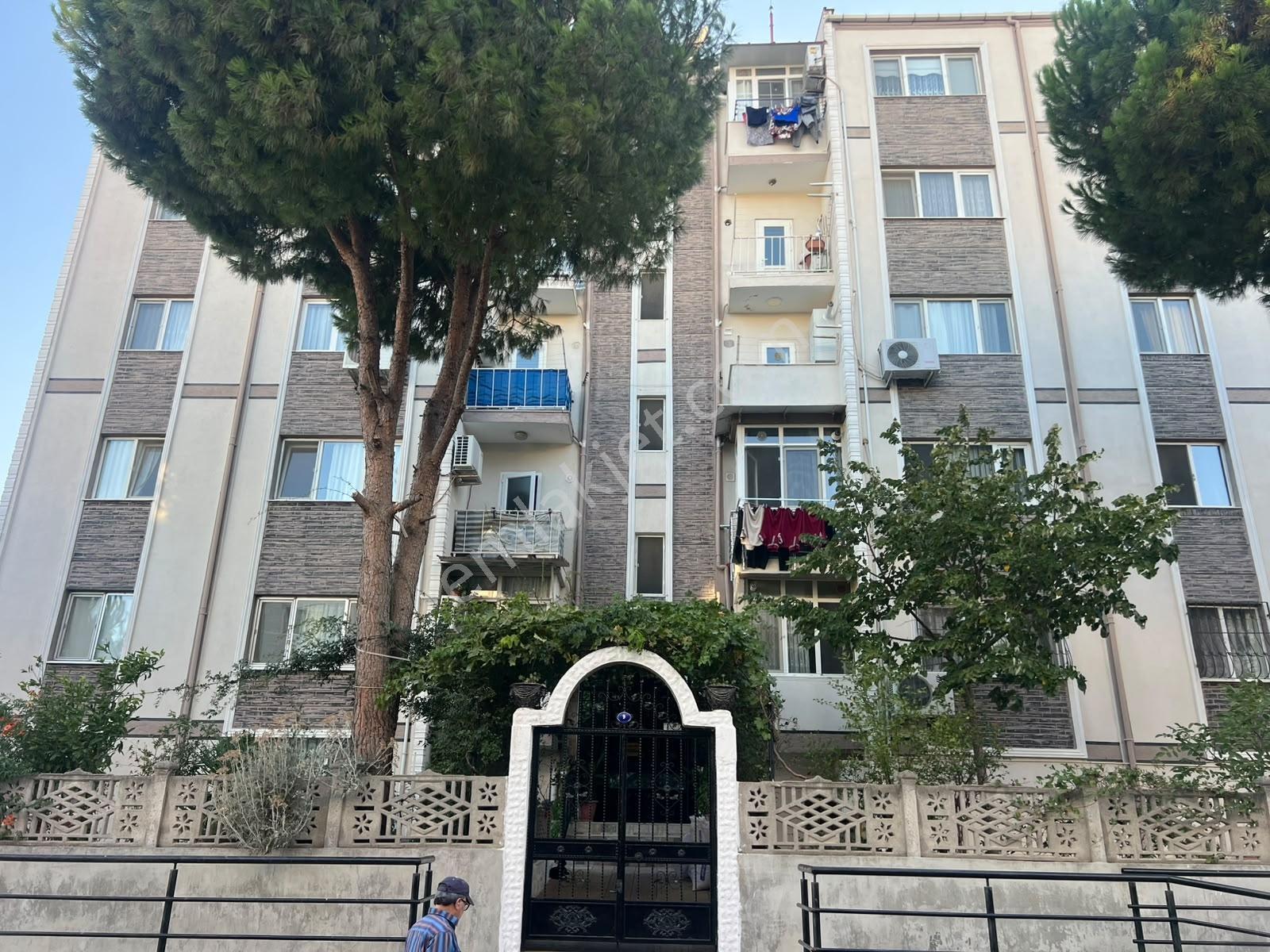 Görece Göçmen Konutlarında Bakımlı 2+1 — fotoğraf 29