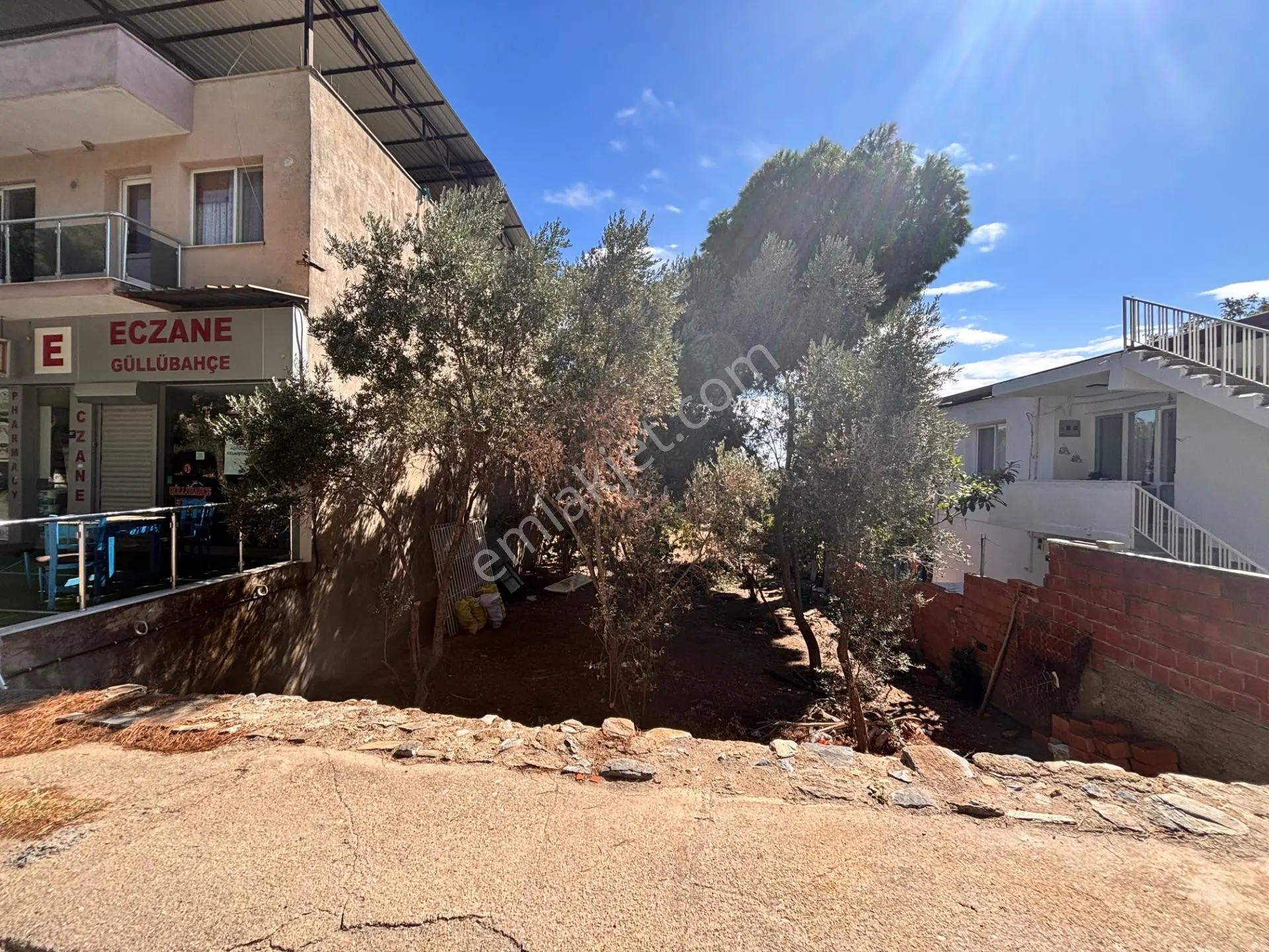 Söke Güllübahçe'de Satılık 209 M² Konut + Ticaret İmarlı Arsa — fotoğraf 5