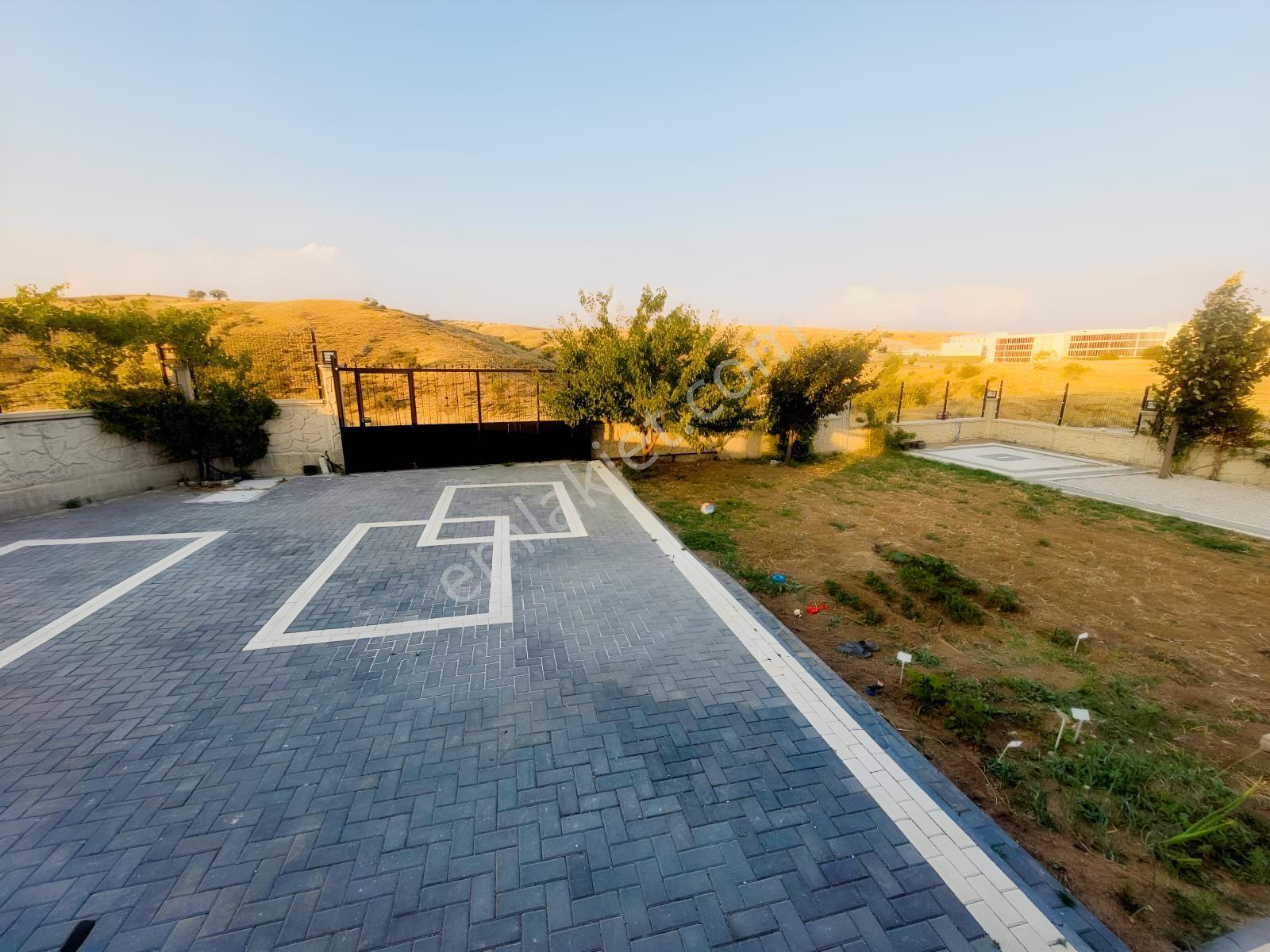 'kuzey'den Akyurt Yeşiltepe'de Fırsat Villa 3+1 Şehir Manzaralı' — fotoğraf 12