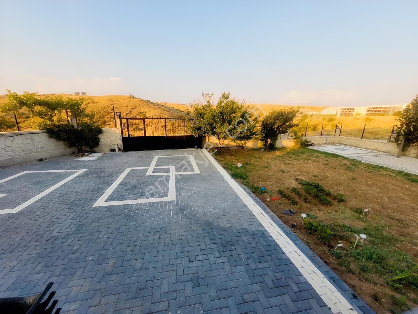 'kuzey'den Akyurt Yeşiltepe'de Fırsat Villa 3+1 Şehir Manzaralı' — fotoğraf 13